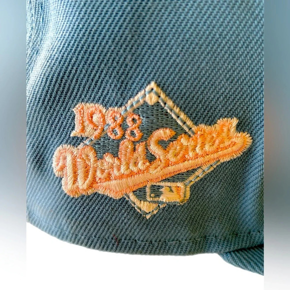 Los Angeles Dodgers New Era Fitted Hat Sky Blue/ Pink SIZE 7 1988 World Series - Picture 5 of 9